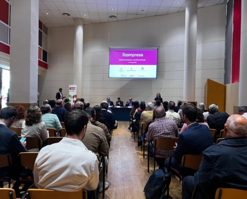 Més de 70 empresaris i emprenedors han participat en la Matinal Reempresa